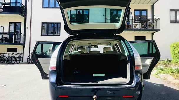 Saab 9-3 Estate med Skistativ