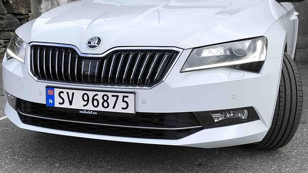 Skoda Superb, 2019, Bensin, automatisk
