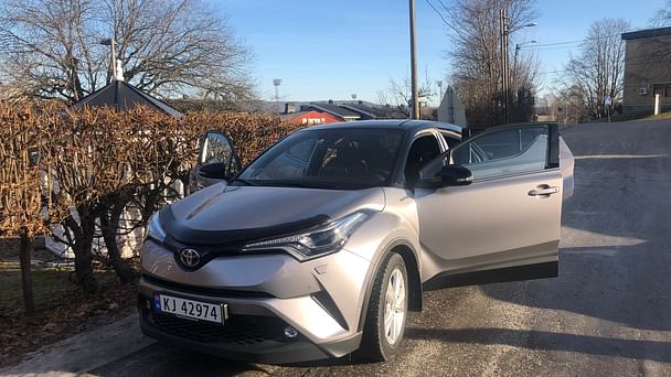 Toyota C-HR, 2019, Blyfri / Elektrisk (hybrid), automatisk