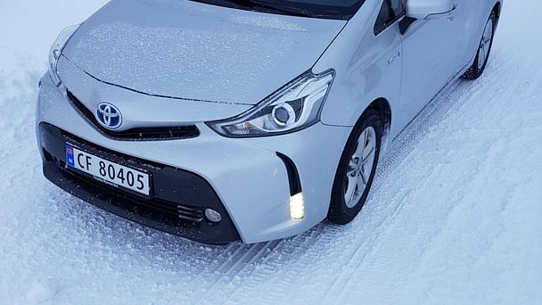 Toyota Prius + med Skistativ
