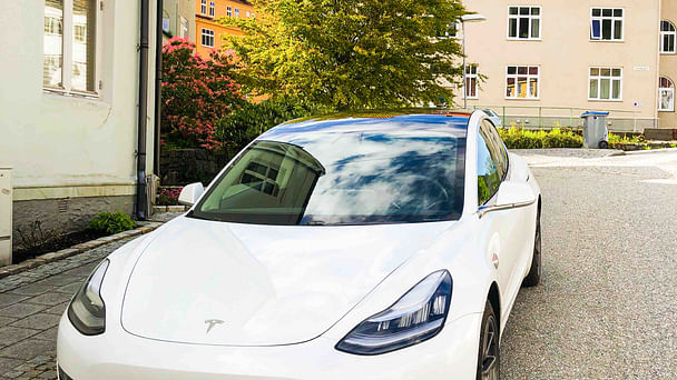 Tesla Model 3, 2019, Elektrisk, automatisk