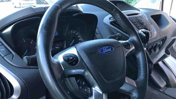 Ford Transit Custom Varebil med Tilhengerfeste