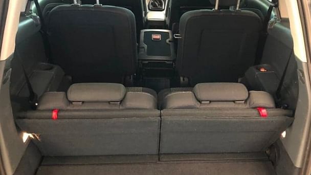 Ford Grand C-Max med Lydinngang
