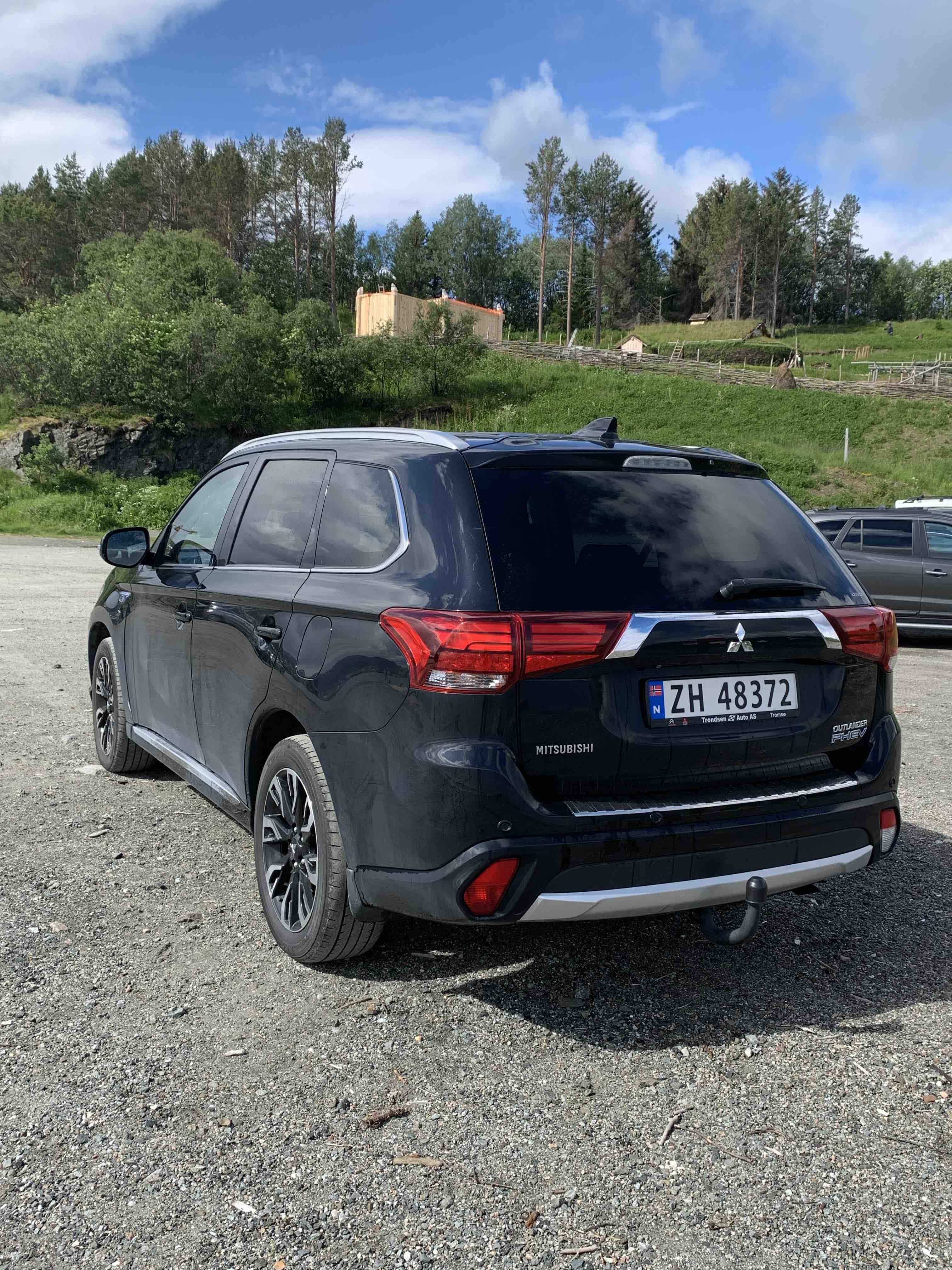 Mitsubishi Outlander PHEV Hybrid med Cruisekontroll