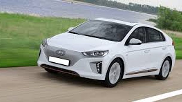 Hyundai Ioniq med GPS
