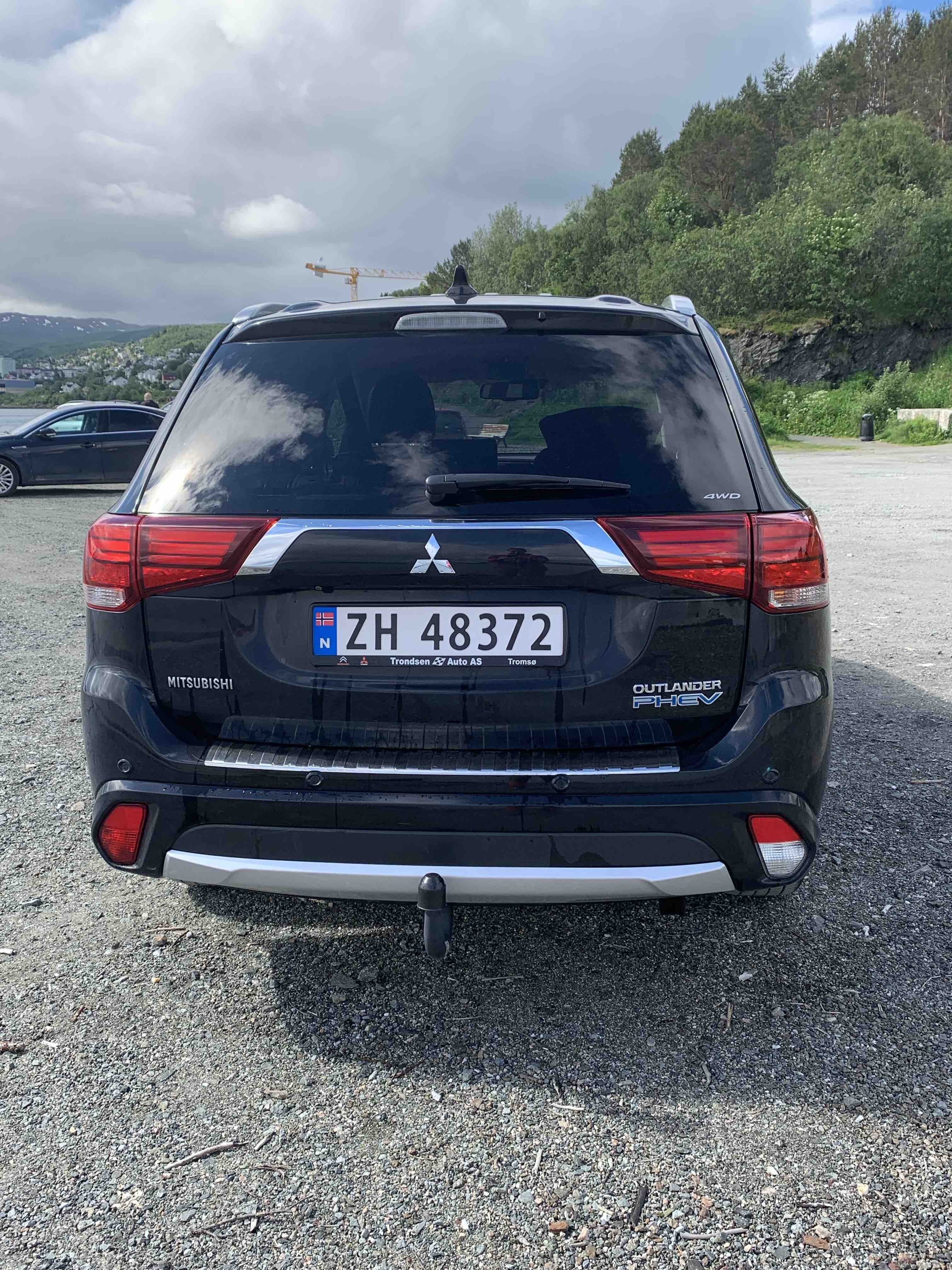Mitsubishi Outlander PHEV Hybrid med GPS