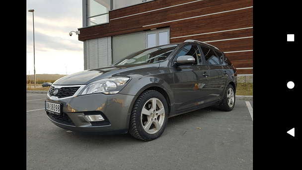 Kia Cee'd med Skistativ
