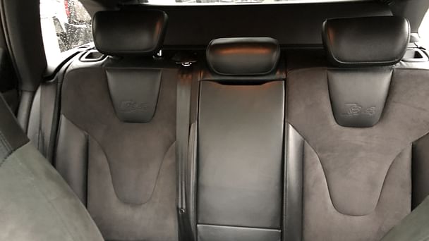 Audi S4 med Tilhengerfeste