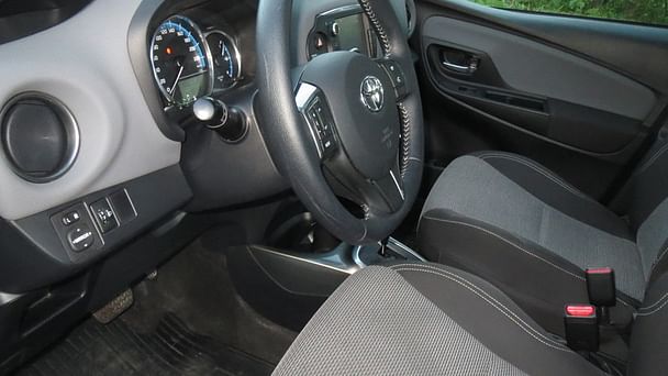 Toyota Yaris med Cruisekontroll