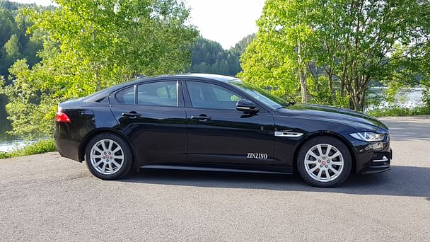 Jaguar XE med GPS