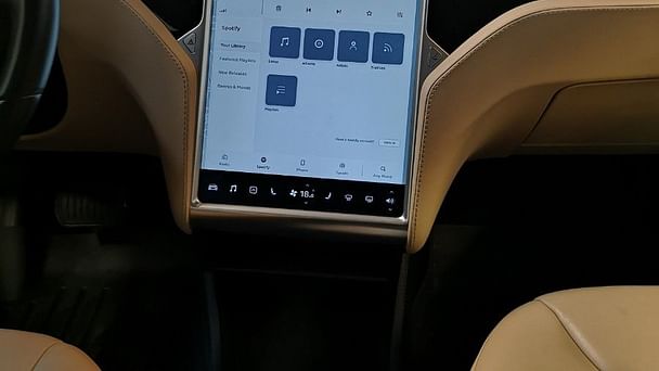 Tesla Model S med Vinterdekk