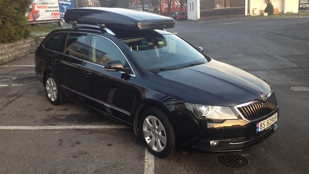 Skoda Superb med Lydinngang