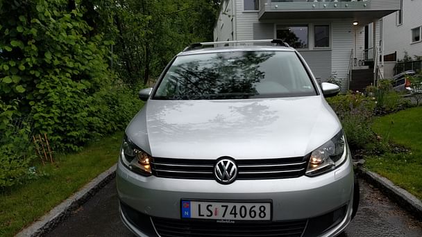 Volkswagen Touran 7-seter med stor skiboks med Cruisekontroll