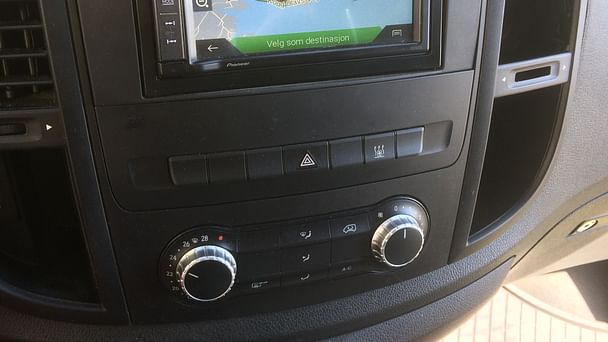 Mercedes Vito Mixto med GPS