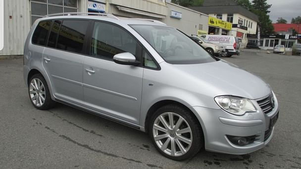 Volkswagen Touran, 2010, Diesel, 7 seter