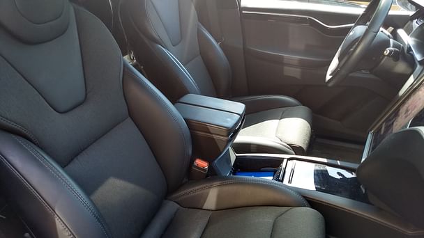 Tesla Model X med Tilhengerfeste