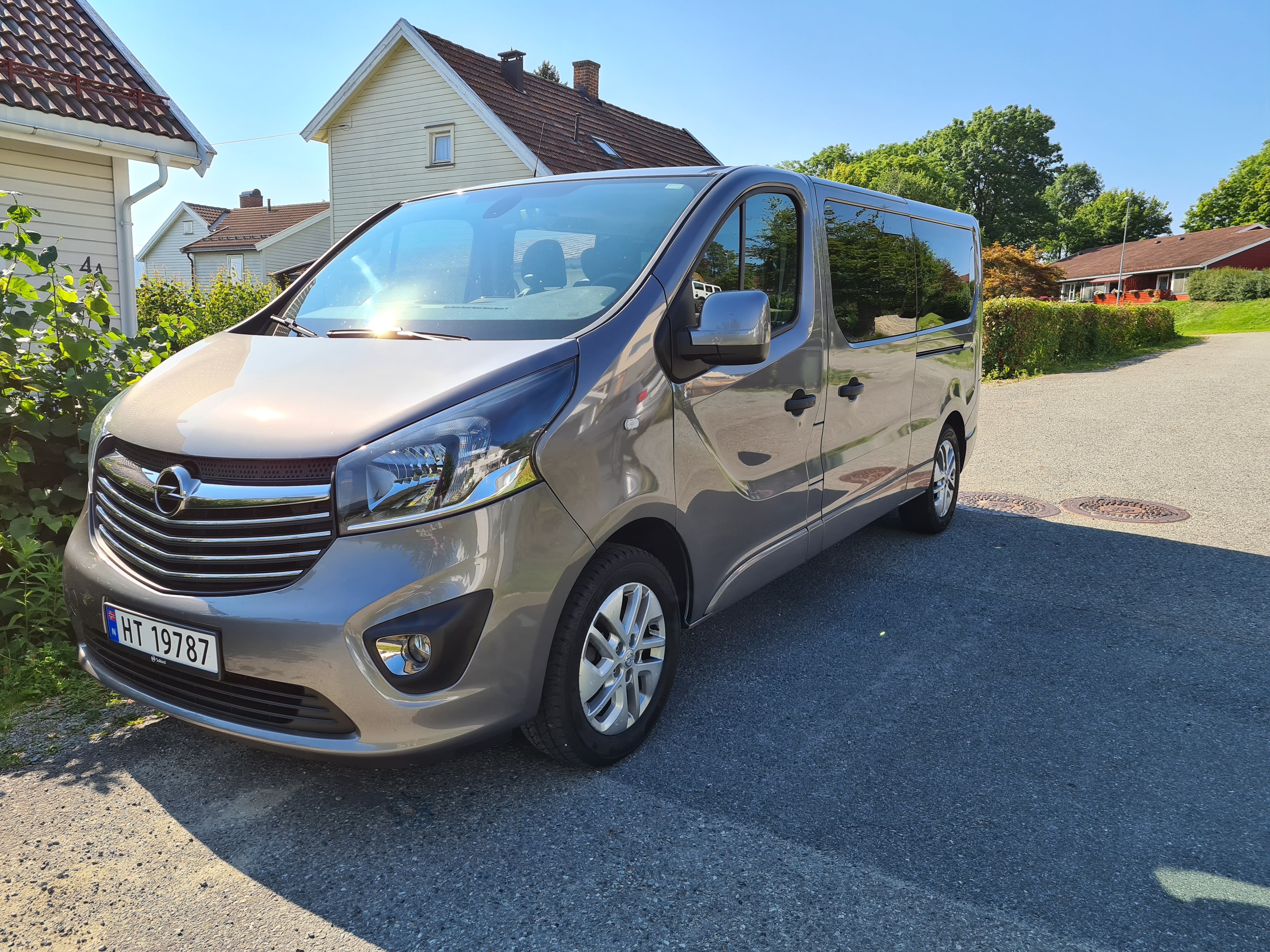 Opel Vivaro Minibuss, 2017, Diesel, 9 seter eller mer