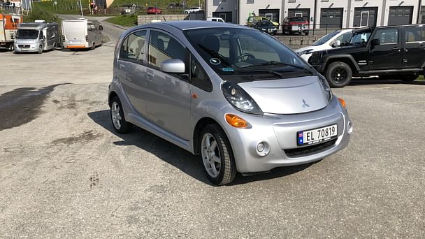 Mitsubishi i-Miev med Vinterdekk