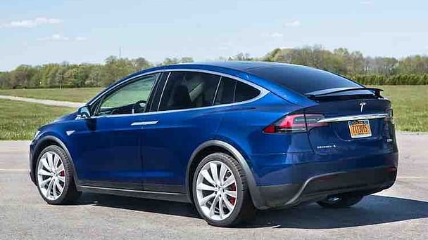 Tesla Model X med Aircondition