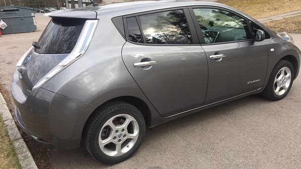 Nissan Leaf med Lydinngang