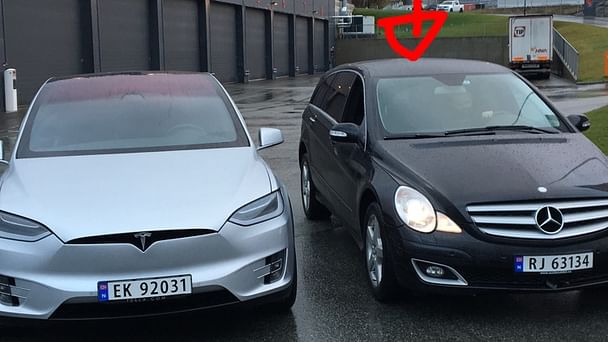 Tesla Model X med GPS