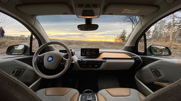 BMW i3 med Lydinngang