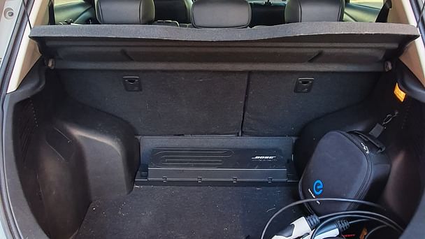 Nissan Leaf med Lydinngang
