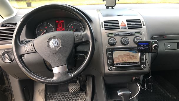 Volkswagen Touran med Lydinngang
