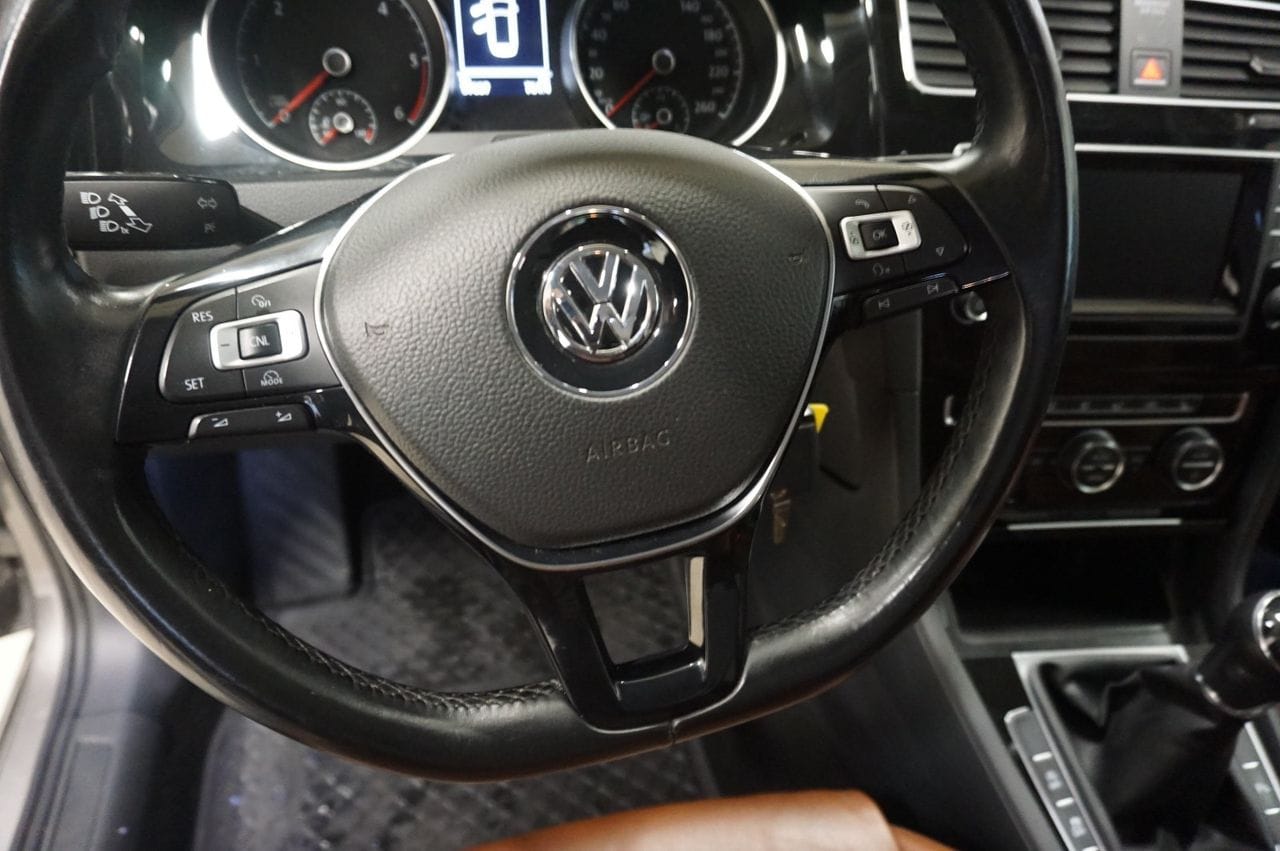 Volkswagen Golf Kombi Highline 2.0 tdi 4motion