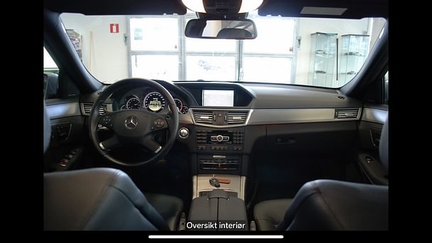 Mercedes Classe E med Lydinngang