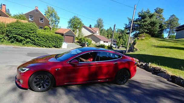 Tesla Model S med GPS