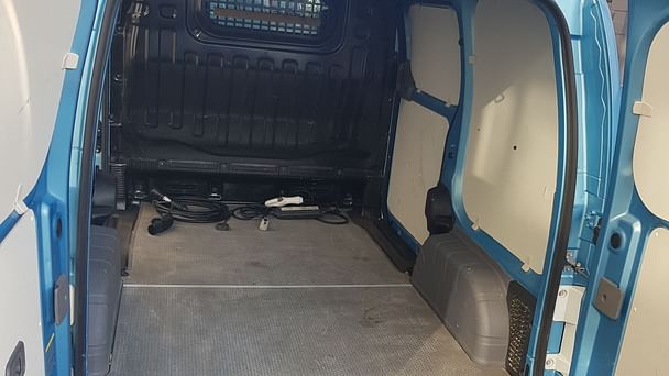 Nissan e-NV200 Varebil med Sykkelstativ