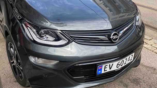 Opel Ampera E med Vinterdekk