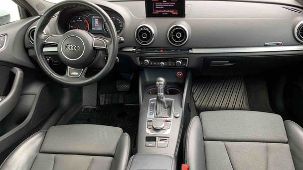 Audi A3 Sportback 1,6 tdi automat med Lydinngang