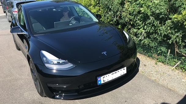Tesla Model 3, 2019, Elektrisk, automatisk