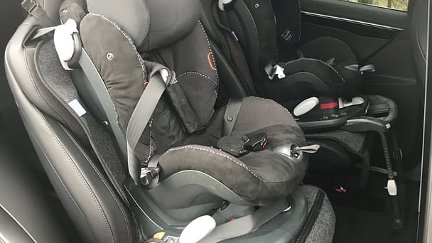 Tesla Model S med Lydinngang