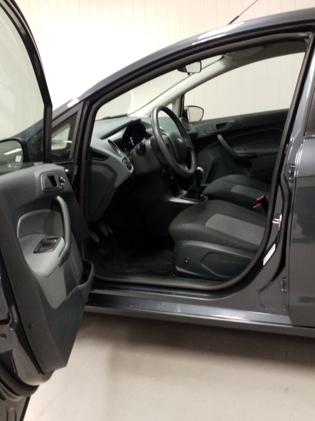 Ford Fiesta med Aircondition