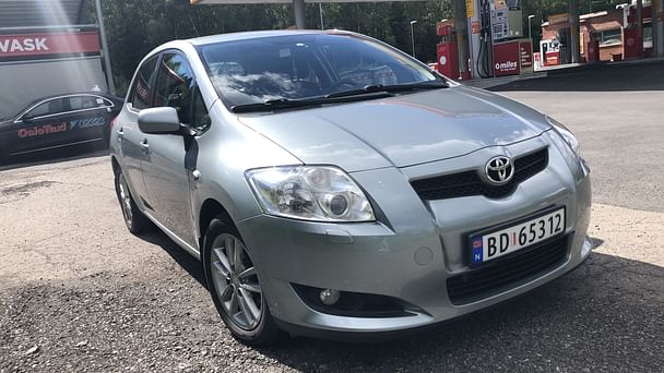 Toyota Auris med Vinterdekk