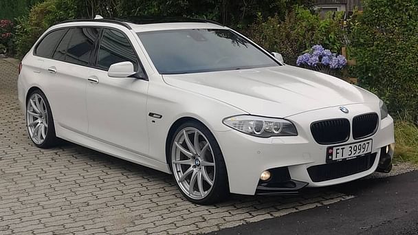 BMW Série 5 Touring med Vinterdekk