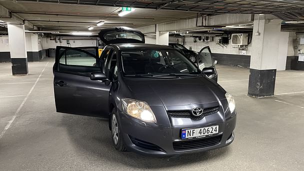 Toyota Auris med Vinterdekk