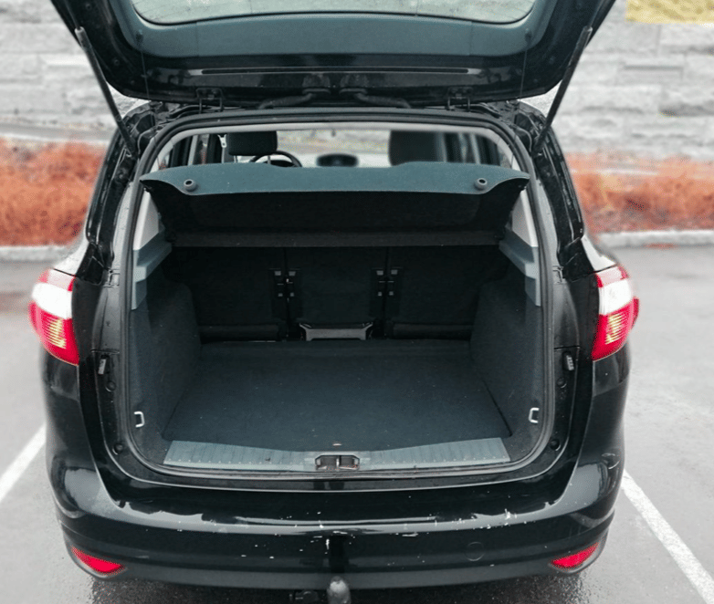 Ford C-Max with Snow tires