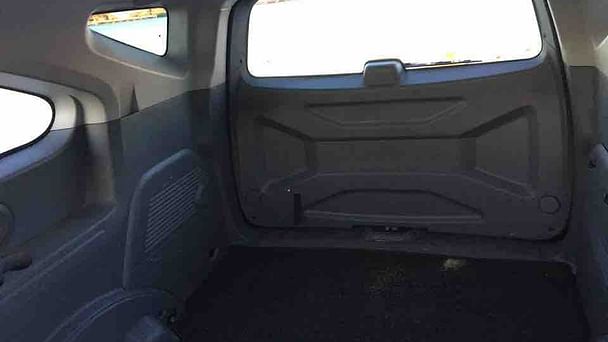 Ssangyong Rodius med Tilhengerfeste