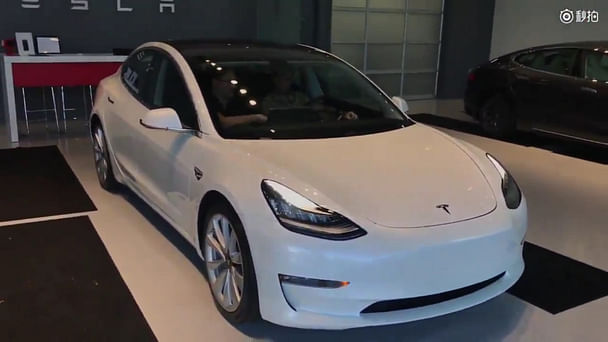 Tesla Model 3, 2019, Elektrisk, automatisk