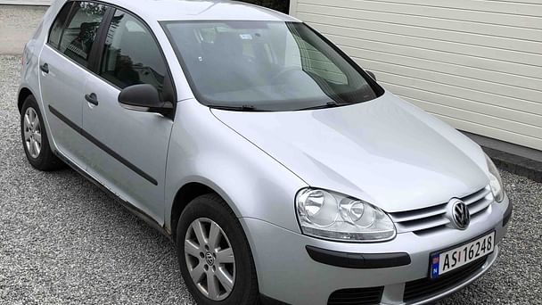 Volkswagen Golf Kombi med Vinterdekk