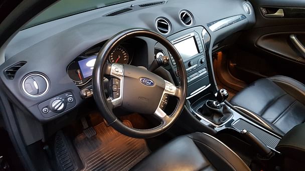 Ford Mondeo SW med GPS