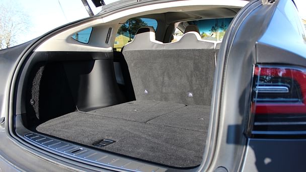 Tesla Model X med Tilhengerfeste