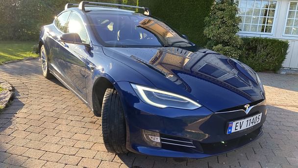 Tesla Model S med GPS