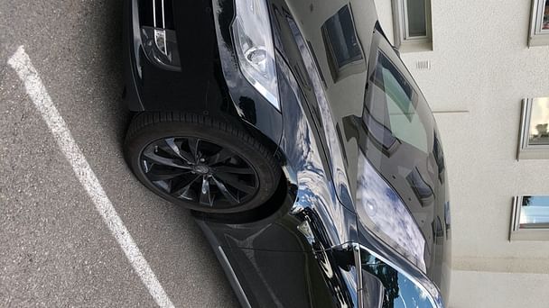 Tesla Model S med Vinterdekk