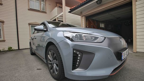 Hyundai Ioniq med Lydinngang