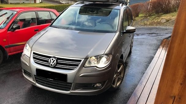Volkswagen Touran, 2009, Diesel, automatisk